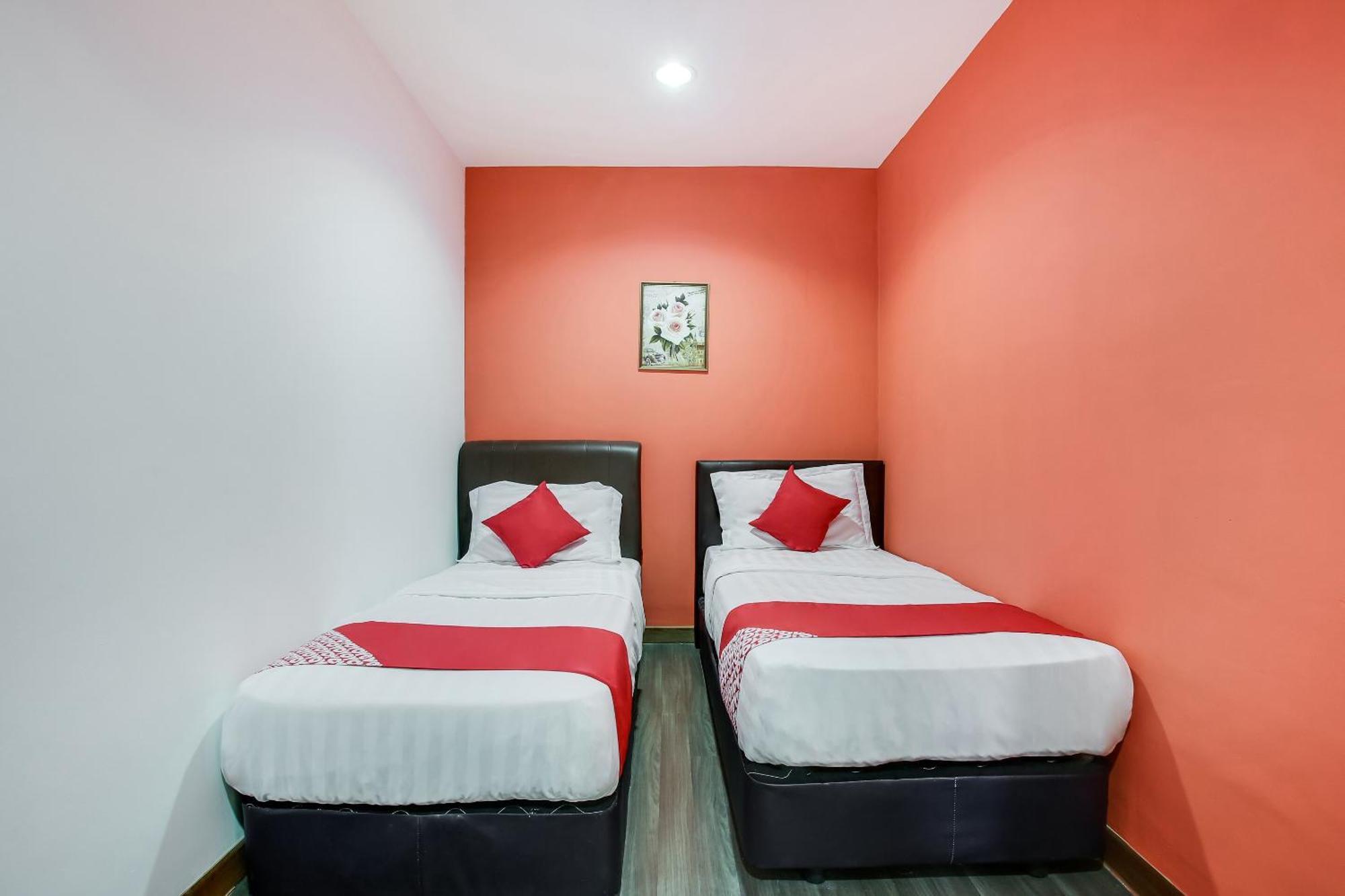 Oyo 90282 Hotel Taj Inn, Seksyen 7 Шах-Алам Экстерьер фото