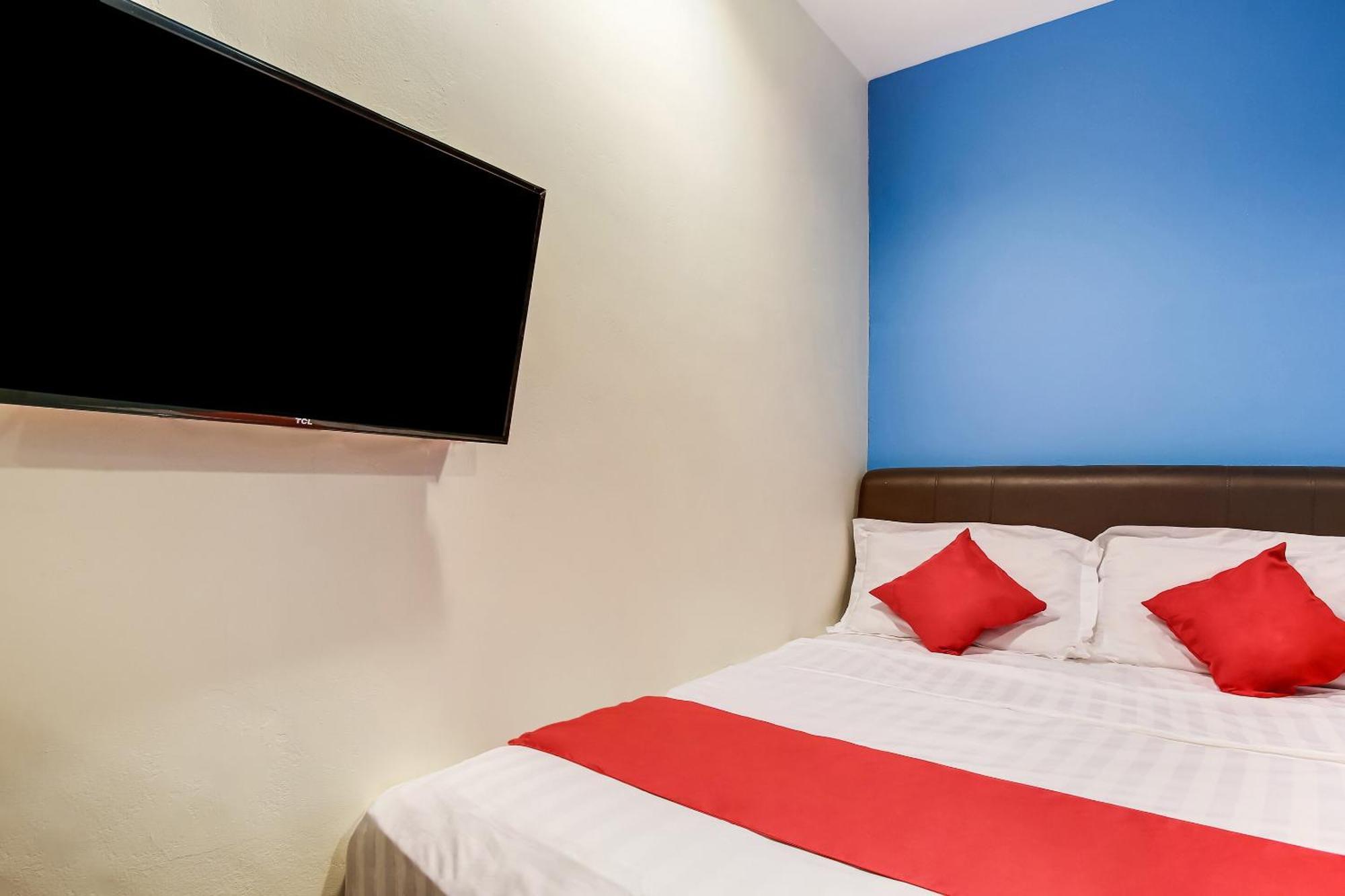Oyo 90282 Hotel Taj Inn, Seksyen 7 Шах-Алам Экстерьер фото
